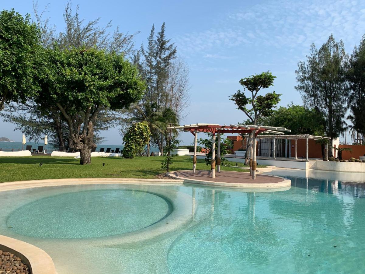 Mexican Beachfront Condo Khao Tao Exterior photo