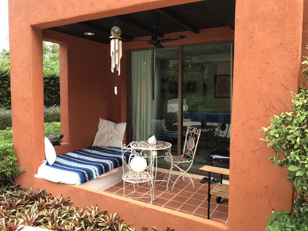 Mexican Beachfront Condo Khao Tao Exterior photo